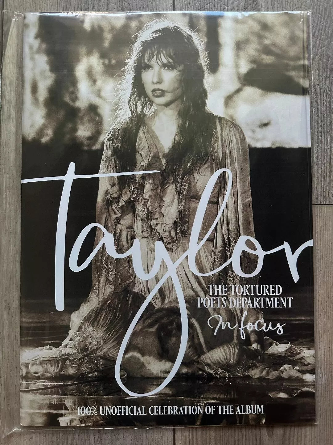 TAYLOR SWIFT Tortured Poets Department In Focus Poster Magazine (May 2024) (In Stock!)