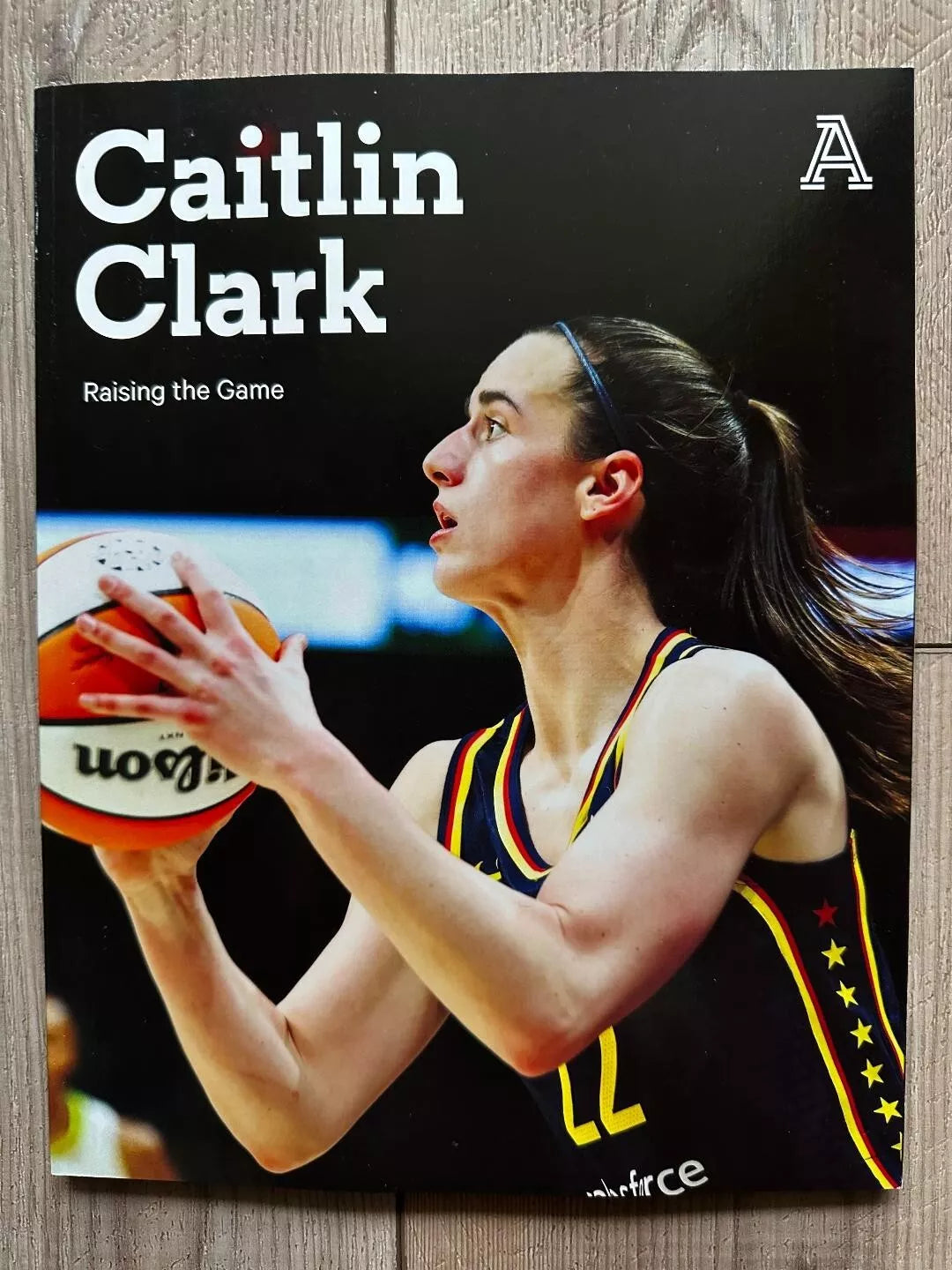 2024 CAITLIN CLARK Indiana Triumph Books SPECIAL EDITION Raising The Game NCAA