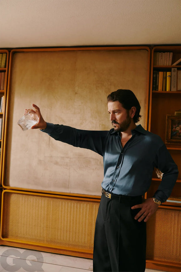 GQ UK MAGAZINE OCTOBER 2022 DIEGO LUNA